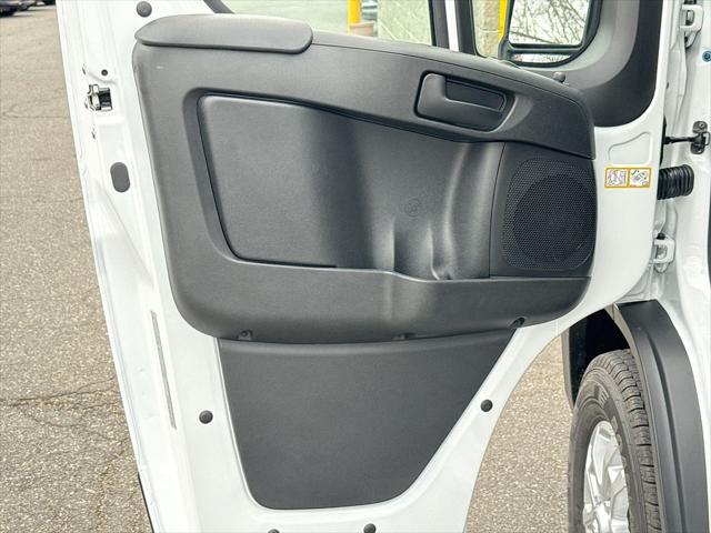 2026 Ram ProMaster Cargo Van SLT