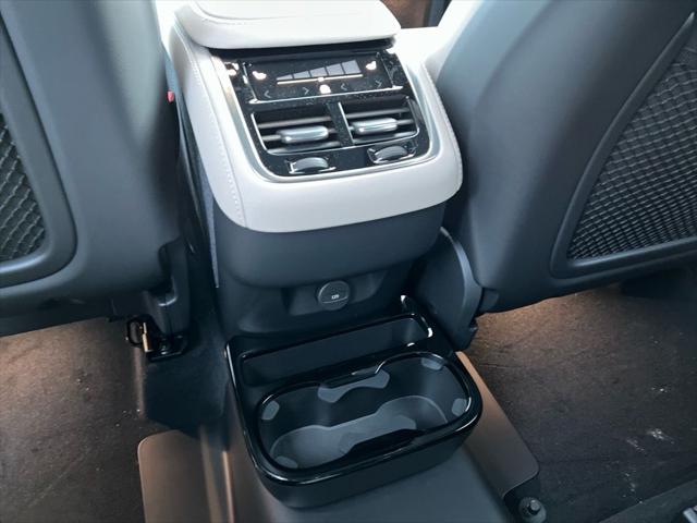 2026 Volvo XC90 B6 Plus 6-Seater