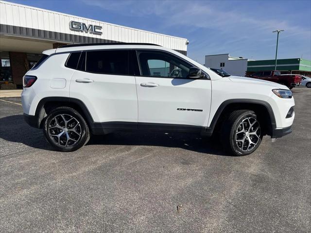 2024 Jeep Compass Latitude 4x4 2024 Jeep Compass Latitude 4x4