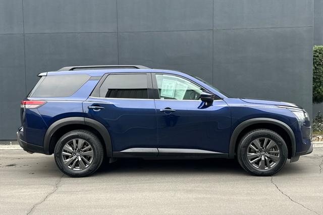 2022 Nissan Pathfinder SV 2WD