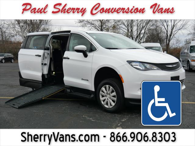 2020 Chrysler Voyager L