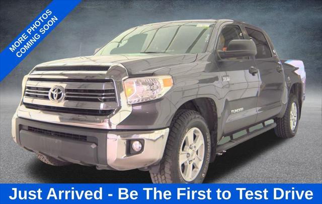 2017 Toyota Tundra SR5 5.7L V8 2017 Toyota Tundra SR5 5.7L V8