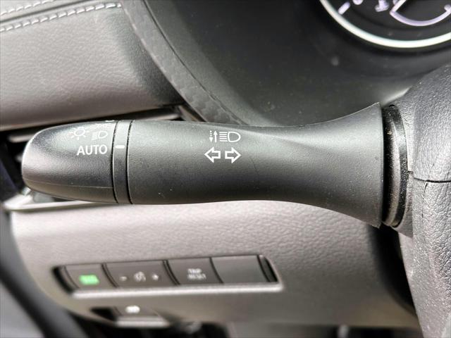 2023 Nissan Sentra SV Xtronic CVT [27]