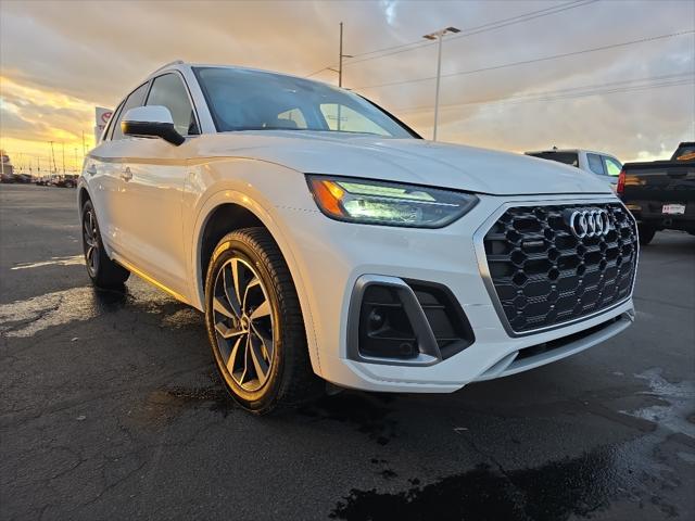 2022 Audi Q5 Premium 45 TFSI S line quattro S tronic 2022 Audi Q5 Premium 45 TFSI S line quattro S tronic