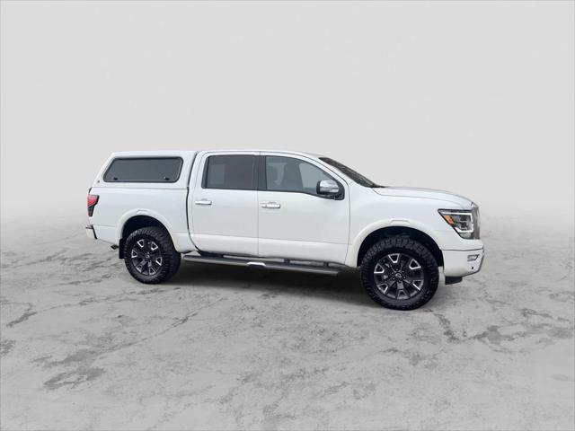 2023 Nissan TITAN Crew Cab Platinum Reserve 4x4