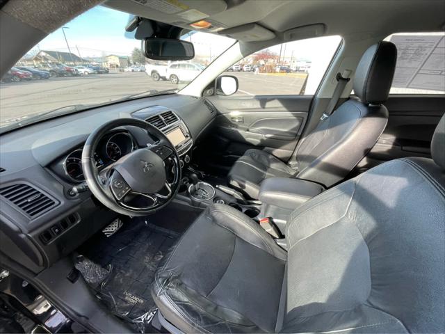 2016 Mitsubishi Outlander Sport 2.4 SEL 2016 Mitsubishi Outlander Sport 2.4 SEL