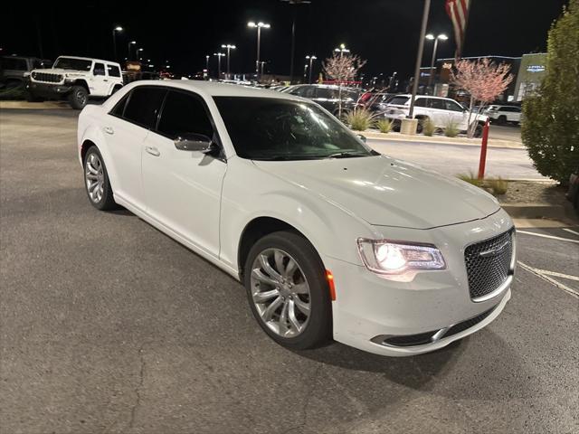 2019 Chrysler 300 Touring 2019 Chrysler 300 Touring
