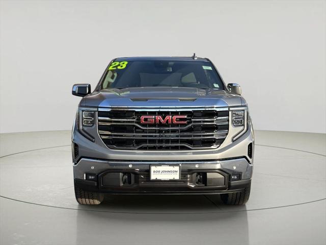 2023 GMC Sierra 1500 4WD Crew Cab Short Box SLT