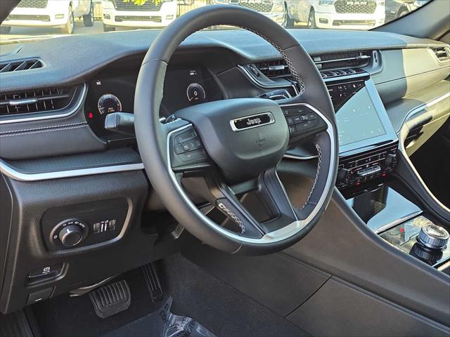 2023 Jeep Grand Cherokee Altitude 4x4 2023 Jeep Grand Cherokee Altitude 4x4