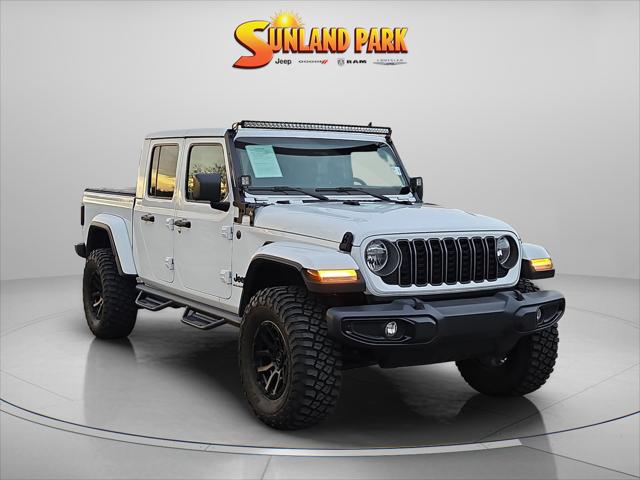 2025 Jeep Gladiator Nighthawk 2025 Jeep Gladiator Nighthawk