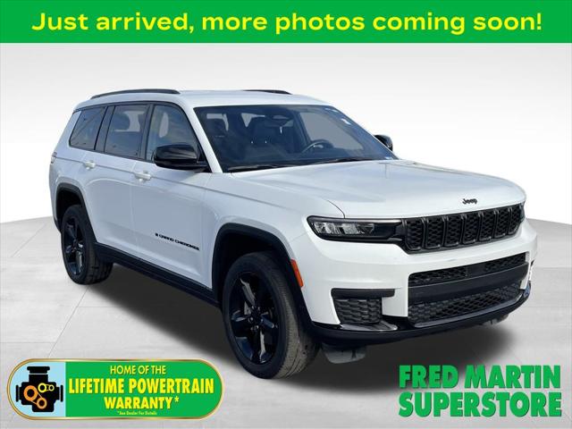 2022 Jeep Grand Cherokee L Altitude 4x4 2022 Jeep Grand Cherokee L Altitude 4x4