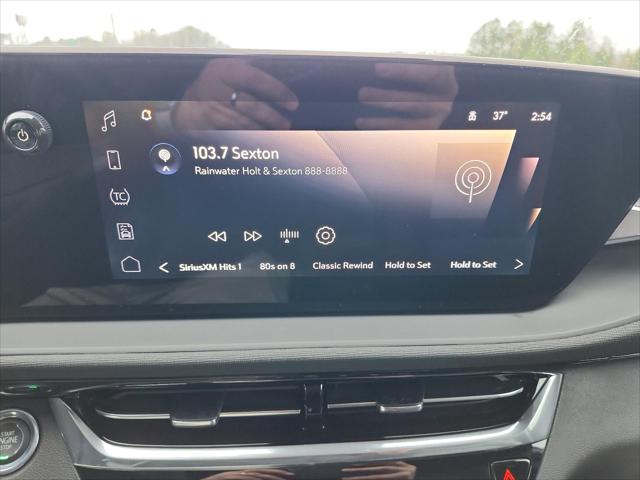 2026 Buick NV Avenir FWD