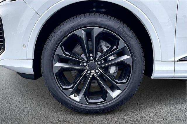 2026 Audi Q7 55 Premium Plus