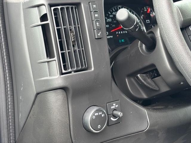 2025 Chevrolet Express Cargo Van RWD 3500 Regular Wheelbase WT