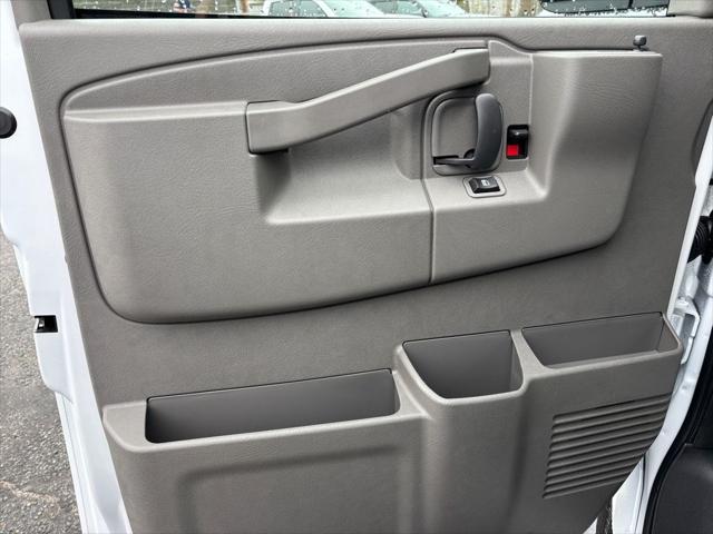 2025 Chevrolet Express Cargo Van RWD 3500 Regular Wheelbase WT