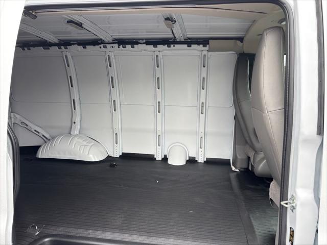 2025 Chevrolet Express Cargo Van RWD 3500 Regular Wheelbase WT