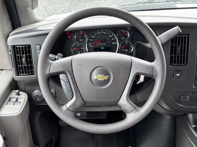 2025 Chevrolet Express Cargo Van RWD 3500 Regular Wheelbase WT