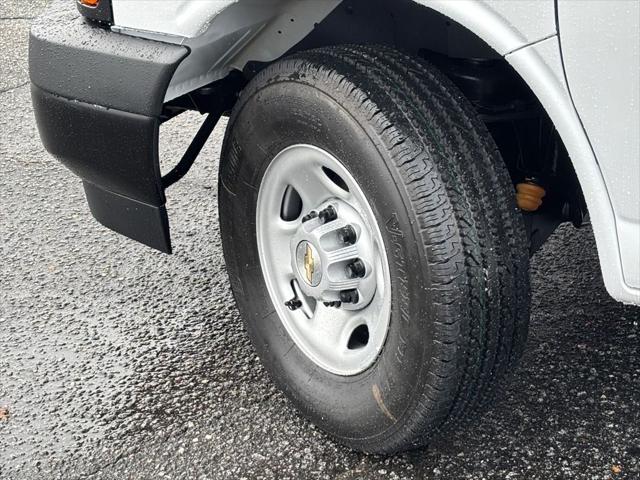 2025 Chevrolet Express Cargo Van RWD 3500 Regular Wheelbase WT