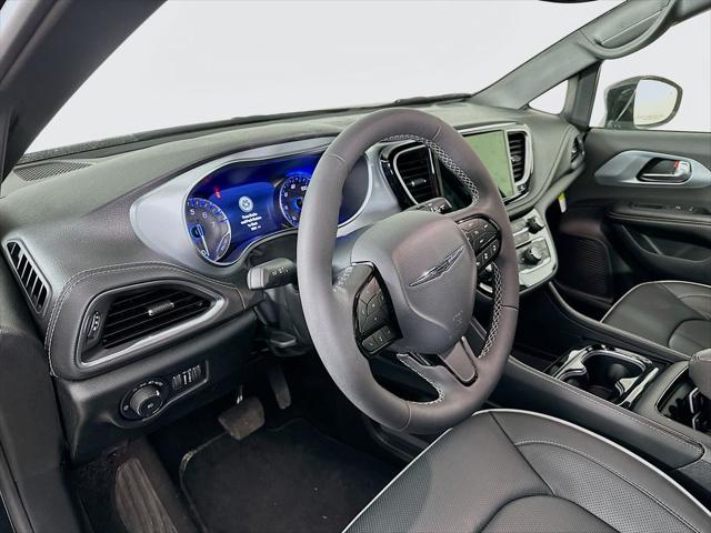 2026 Chrysler Pacifica Limited AWD