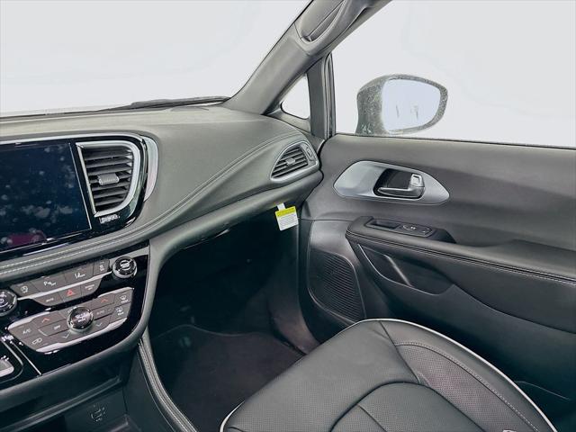 2026 Chrysler Pacifica Limited AWD