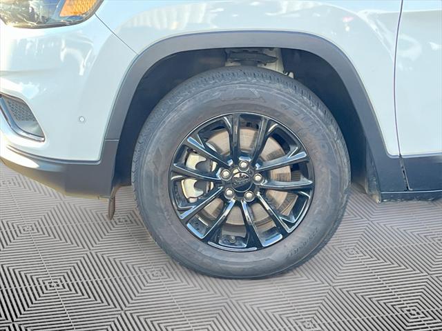 2023 Jeep Cherokee Altitude Lux 4x4