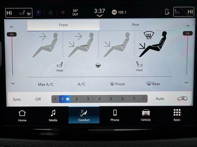 2026 Chrysler Pacifica Select AWD