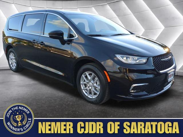 2026 Chrysler Pacifica Select for sale in Saratoga Springs, NY