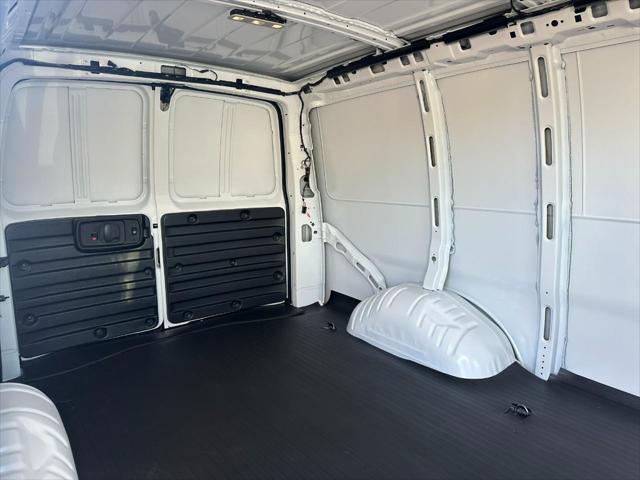 2025 Chevrolet Express Cargo Van RWD 2500 Regular Wheelbase WT