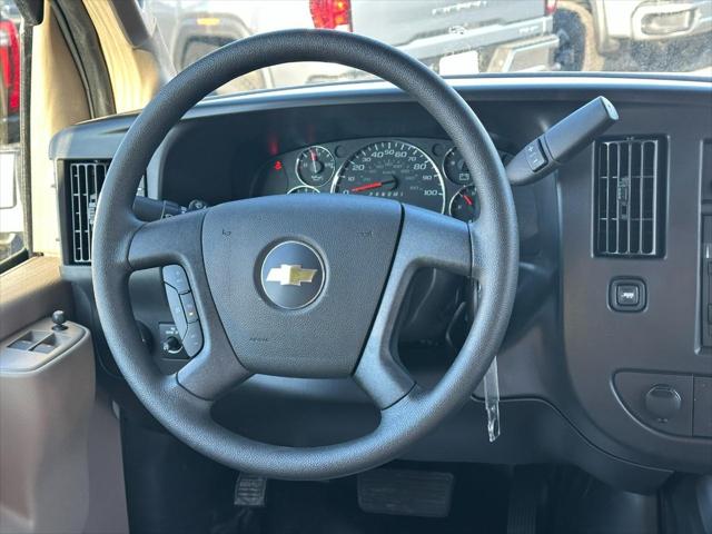 2025 Chevrolet Express Cargo Van RWD 2500 Regular Wheelbase WT
