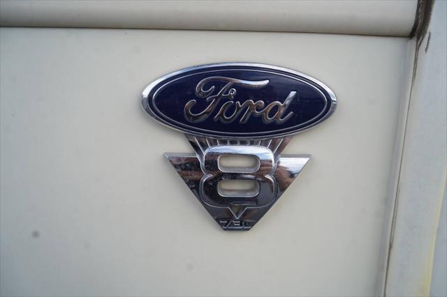 2022 Ford F-53 27A