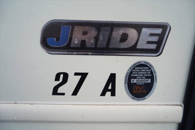 2022 Ford F-53 27A