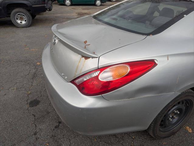 2004 Toyota Camry SE