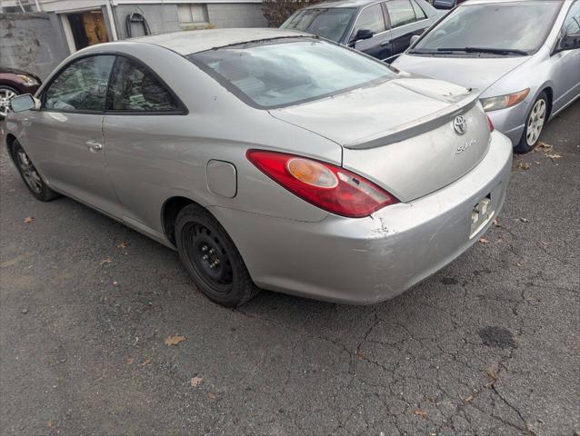 2004 Toyota Camry SE