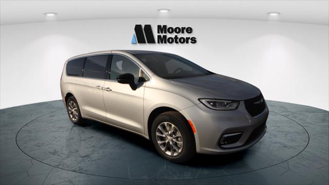 2026 Chrysler Pacifica Select AWD for sale in Caro, MI