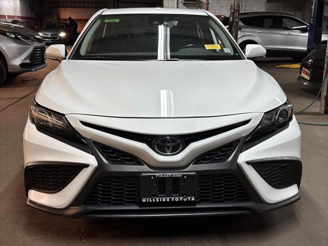 2022 Toyota Camry SE [5]