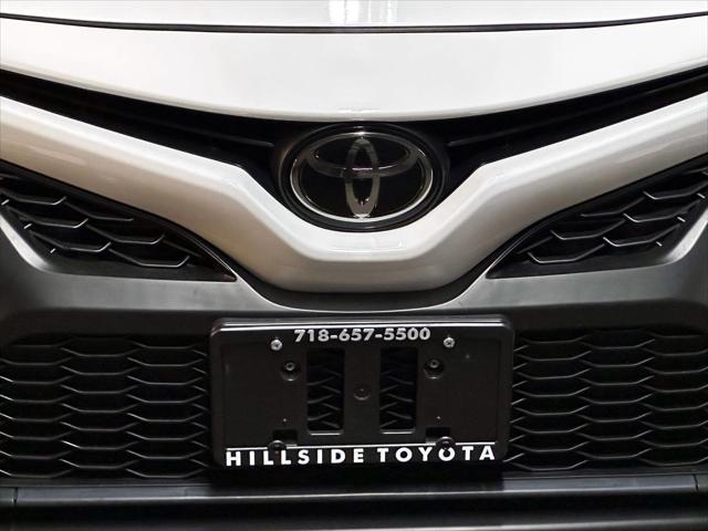 2022 Toyota Camry SE [6]