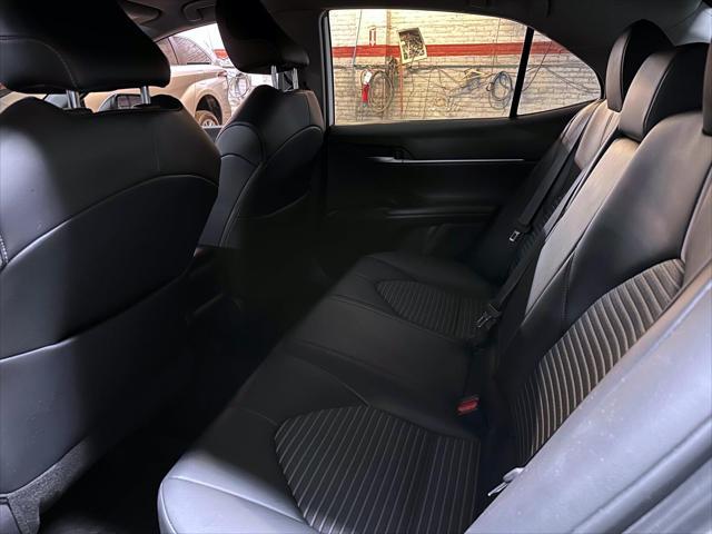 2022 Toyota Camry SE [13]