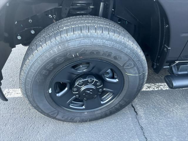 2026 Ram 3500 Tradesman Crew Cab 4x4 8' Box