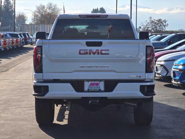 2025 GMC Sierra 3500HD 4WD Crew Cab Standard Bed AT4