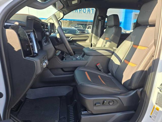 2025 GMC Sierra 3500HD 4WD Crew Cab Standard Bed AT4