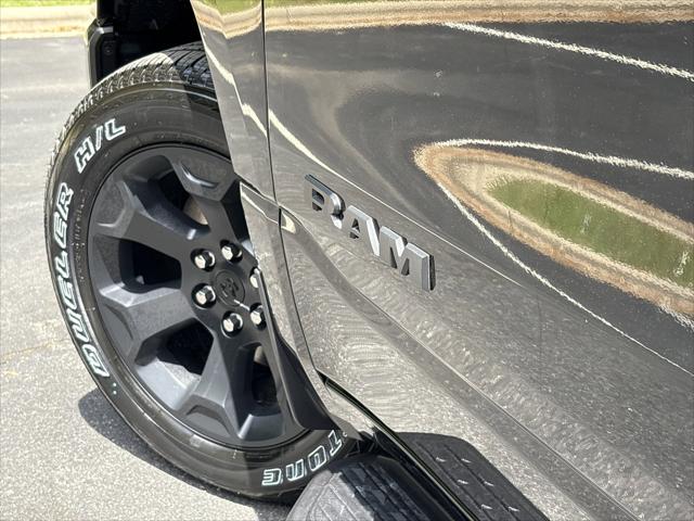 2026 Ram 1500 Express Crew Cab 4x4 5'7" Box