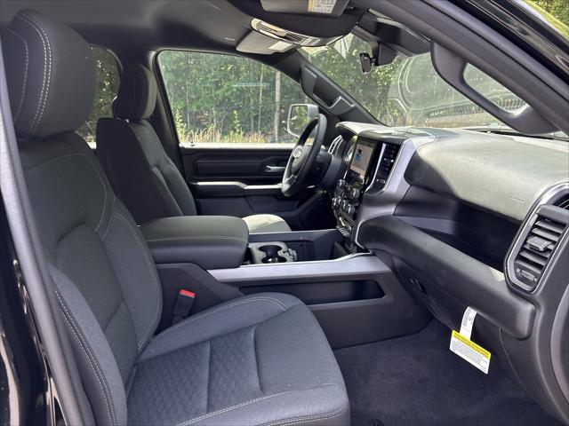 2026 Ram 1500 Express Crew Cab 4x4 5'7" Box