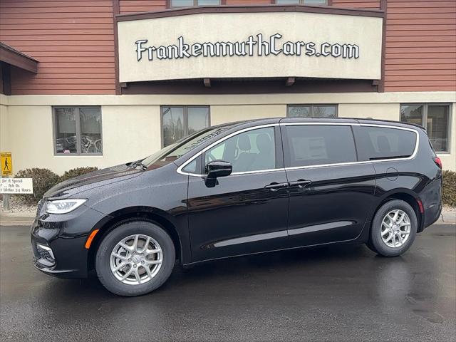 2026 Chrysler Pacifica Select for sale in Frankenmuth, MI