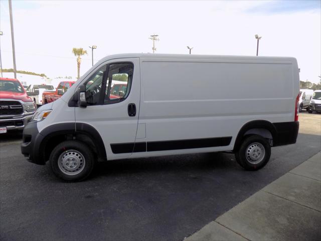 2026 Ram ProMaster Cargo Van Tradesman Low Roof 136" WB w/Pass Seat