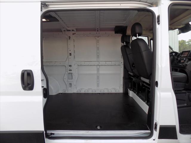 2026 Ram ProMaster Cargo Van Tradesman Low Roof 136" WB w/Pass Seat