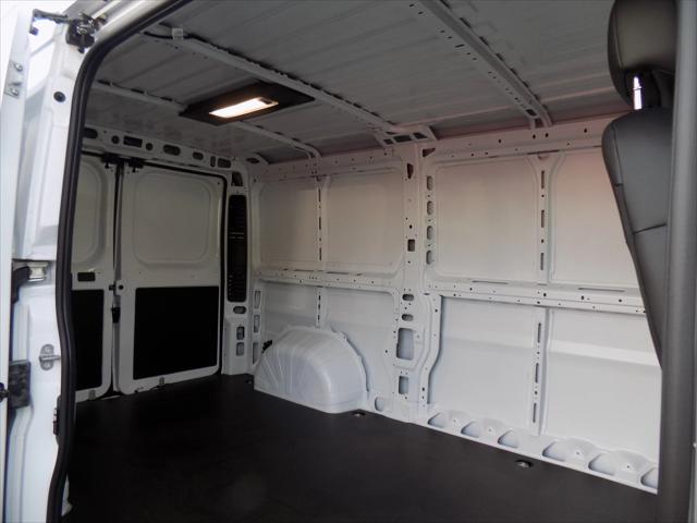 2026 Ram ProMaster Cargo Van Tradesman Low Roof 136" WB w/Pass Seat
