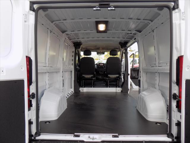 2026 Ram ProMaster Cargo Van Tradesman Low Roof 136" WB w/Pass Seat