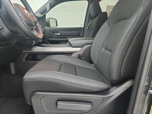 2026 Ram 1500 Express Crew Cab 4x4 5'7" Box