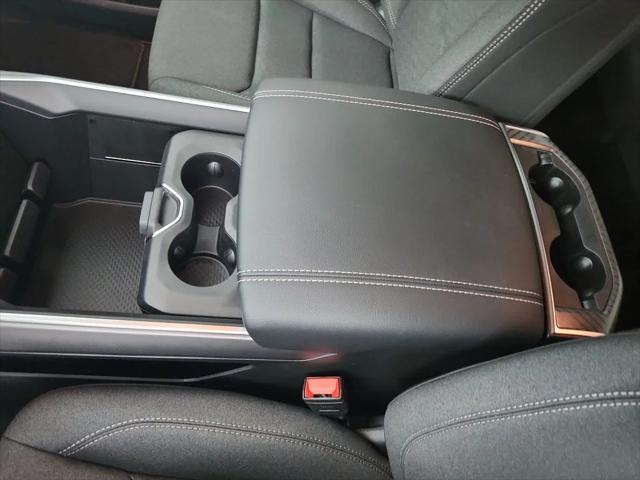 2026 Ram 1500 Express Crew Cab 4x4 5'7" Box