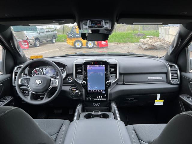 2026 Ram 1500 Big Horn Crew Cab 4x4 5'7" Box